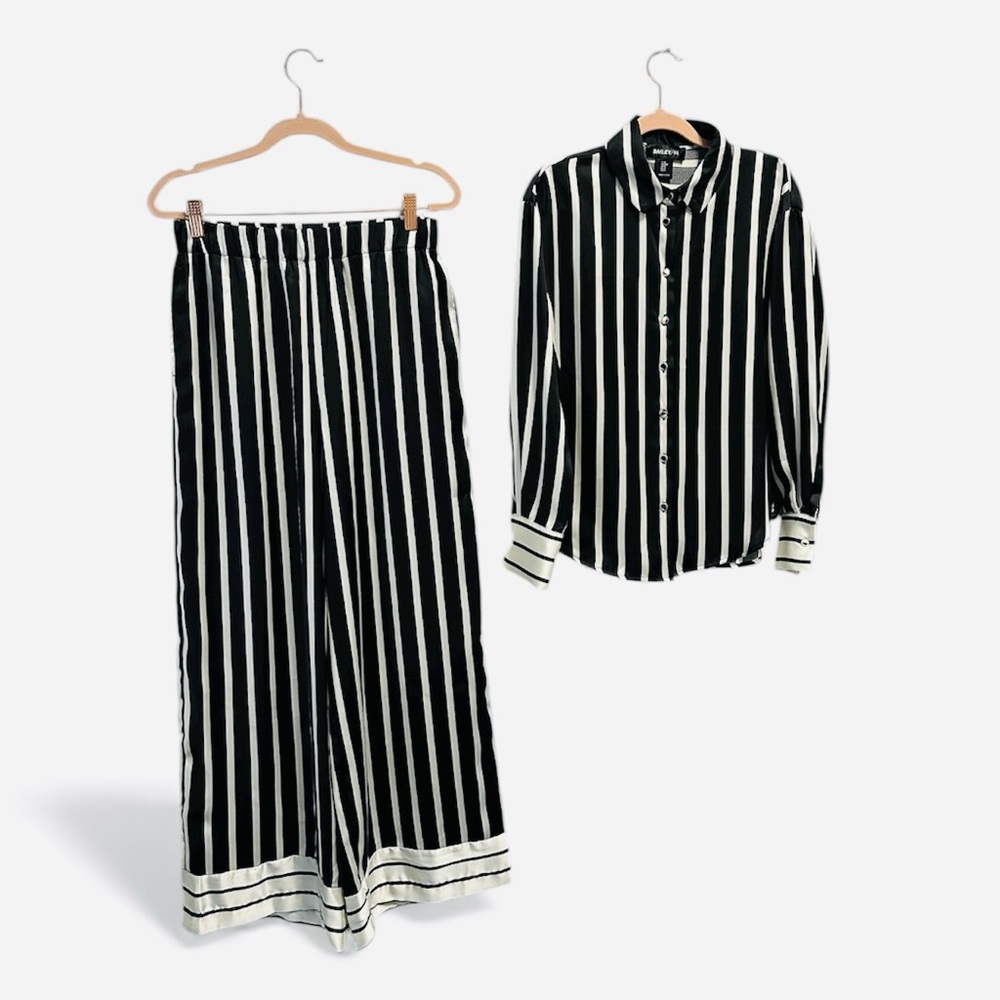 NWOT Set Bailey 44 Black/White Satin-feel Striped with White/Gold Buttons